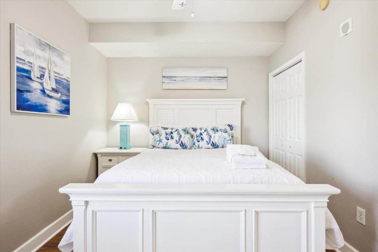 Gone Coastal - Tidewater Beach Resort #2410 By Book That Condo Panama City Beach Esterno foto