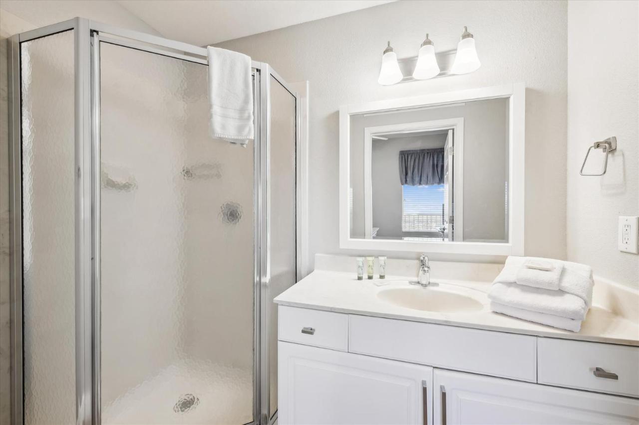Gone Coastal - Tidewater Beach Resort #2410 By Book That Condo Panama City Beach Esterno foto